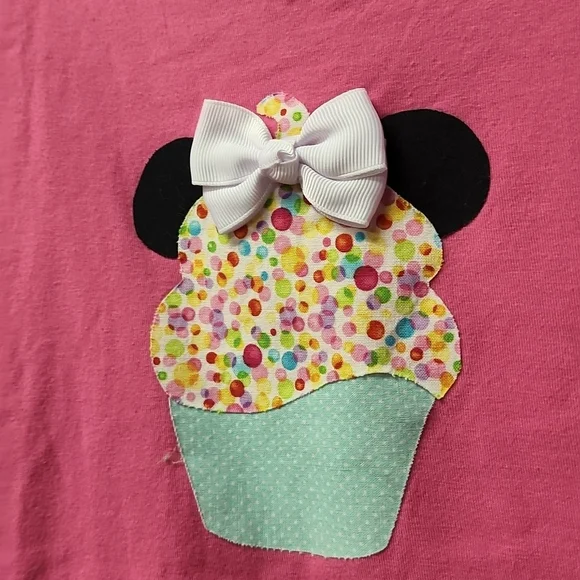 Hanes bright pink hand sewn Mackey mouse cupcake accent size XL - Picture 3 of 4